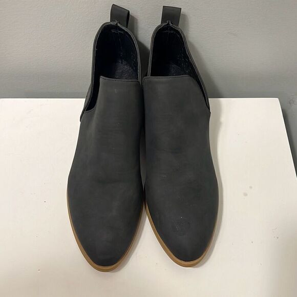 Women's Black Cut-Out Slip-On Ankle Bootie Size 10 - Picture 11 of 12